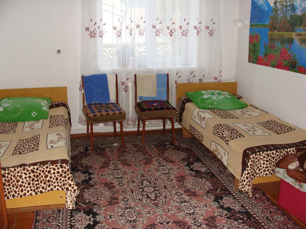 Guest House Nur Kochkor Buitenkant foto