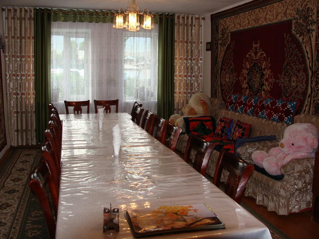 Guest House Nur Kochkor Buitenkant foto