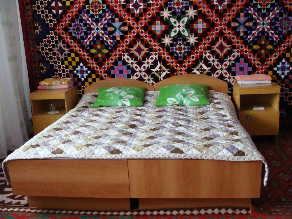 Guest House Nur Kochkor Buitenkant foto