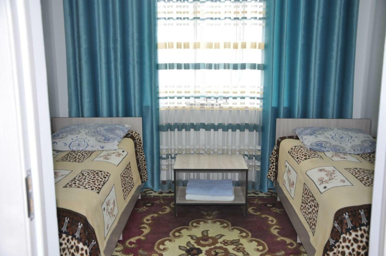 Guest House Nur Kochkor Buitenkant foto