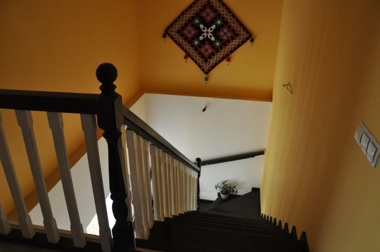 Guest House Nur Kochkor Buitenkant foto