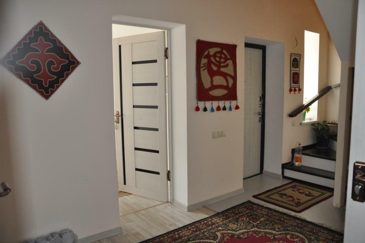 Guest House Nur Kochkor Buitenkant foto