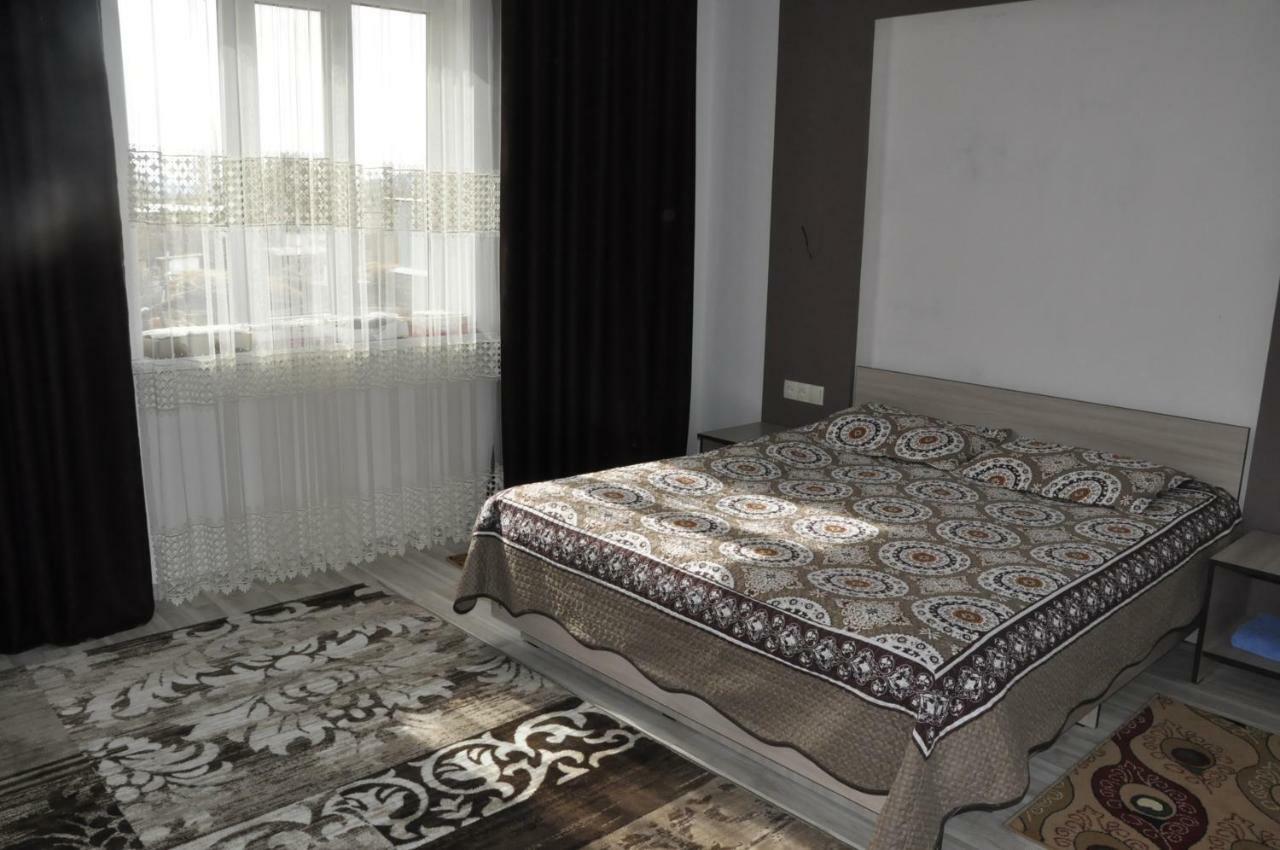 Guest House Nur Kochkor Buitenkant foto